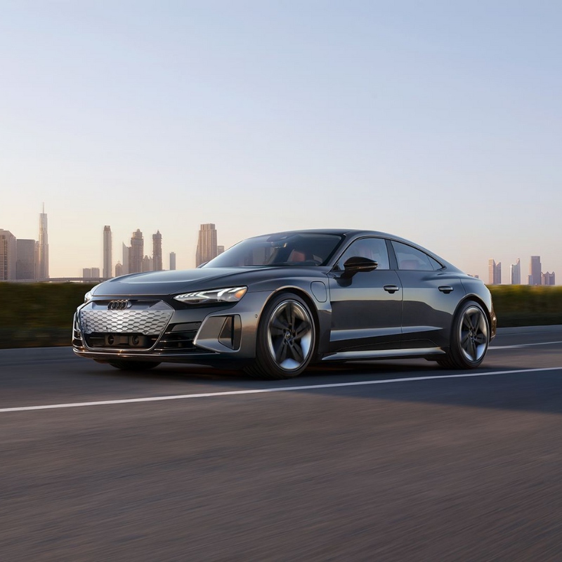 Audi RS e-tron GT 2024 года