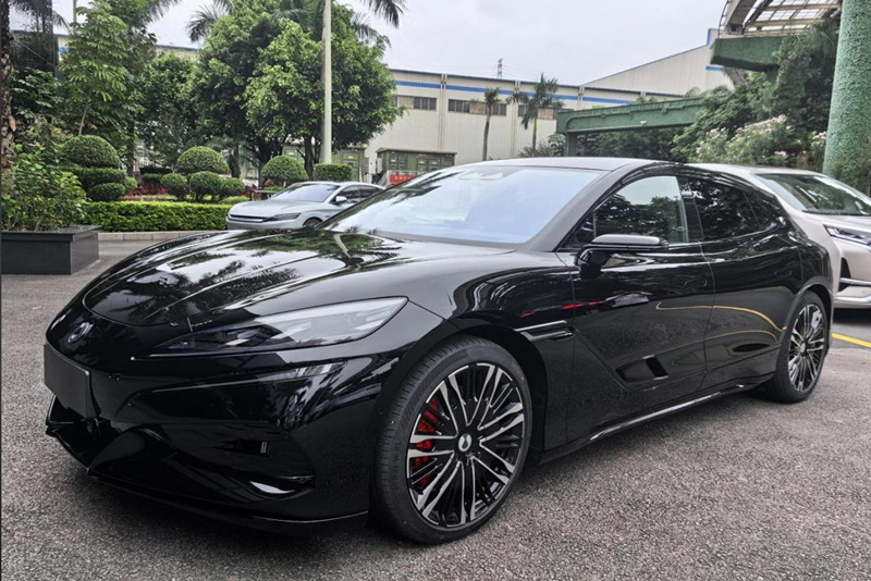 Denza Z9 GT Black Warrior Edition представлен с боевым ощущением