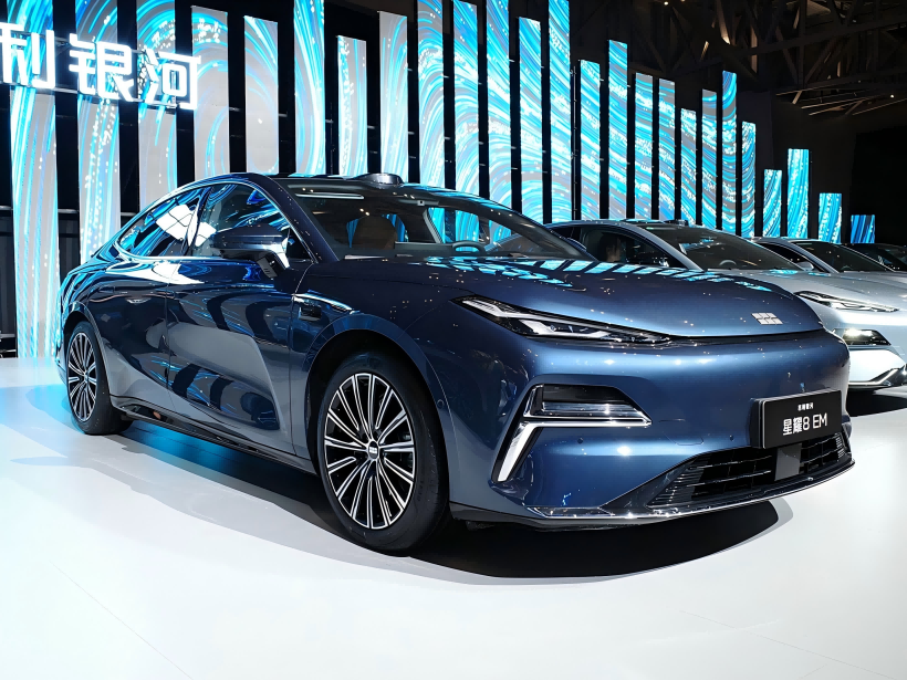 Geely Galaxy Xingyao 8 Em, большой PHEV с Em-P Hybrid, запуска может