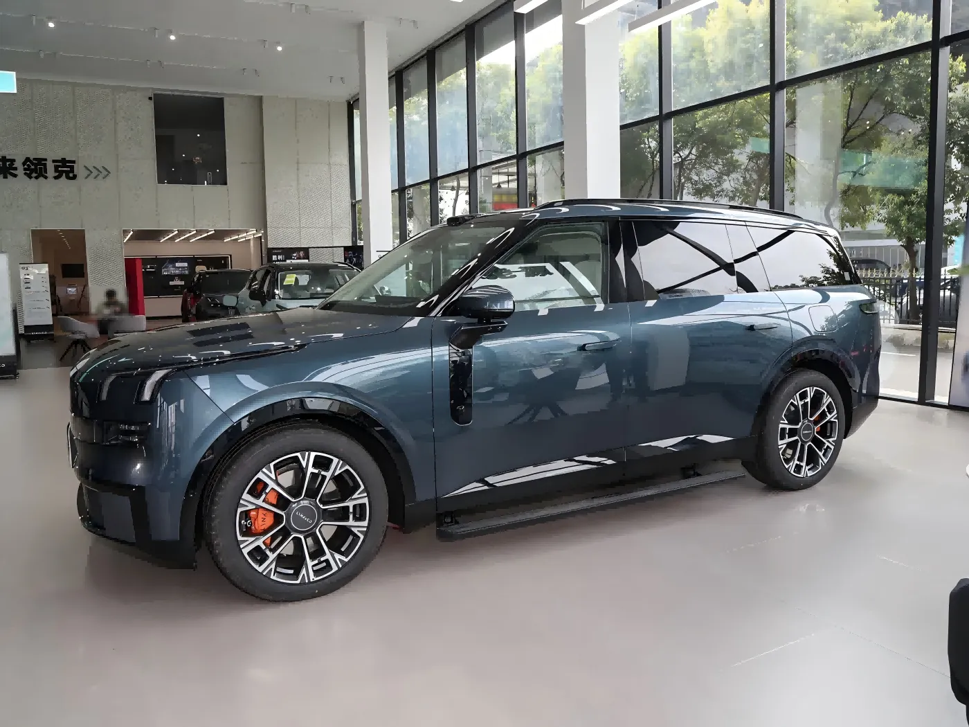Lynk & Co 900 начнет предварительные продажи 25 марта и официально запустит в конце апреля!