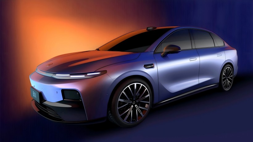 LeapMotor B01, расположенный как седан среднего размера, должен дебютировать на автосалоне в Шанхае. Официальное изображение модели Leapmotor B01 было выпущено.