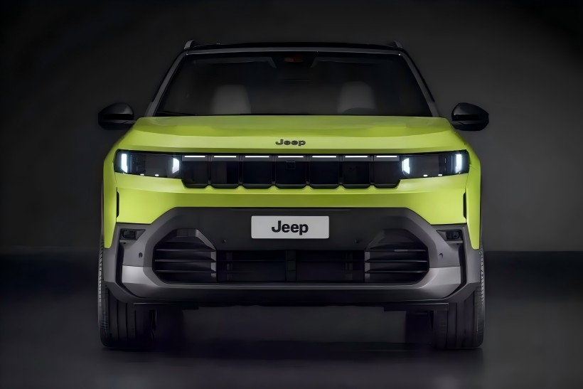 Размышляли о официальных изображениях совершенно нового Jeep Compass, с потенциальным выпуском в этом году. Ожидается, что транспортное средство предложит чистое электрическое, мягкое гибридное и плагин-гибридные варианты трансмиссии