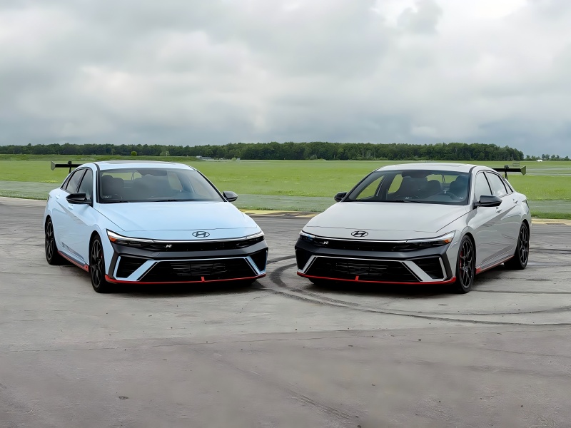 Доступна 6-ступенчатая механическая коробка передач! Делаем TCR легальным для дорожного движения — опубликованы официальные изображения Hyundai Elantra N TCR.